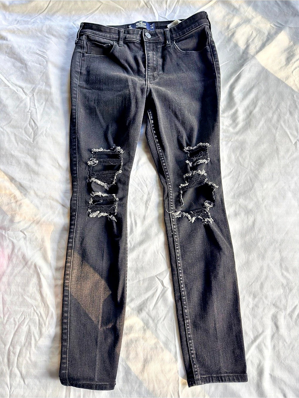 Hollister High-Rise Super Skinny Jeans Distressed Black Size 5s Waist 27 x 26